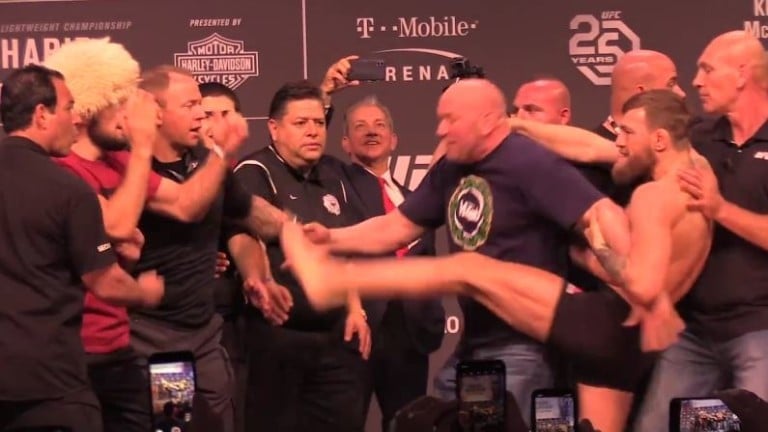 Kaos na UFC-ovu ceremonijalnom vaganju: McGregor udario Nurmagomedova!