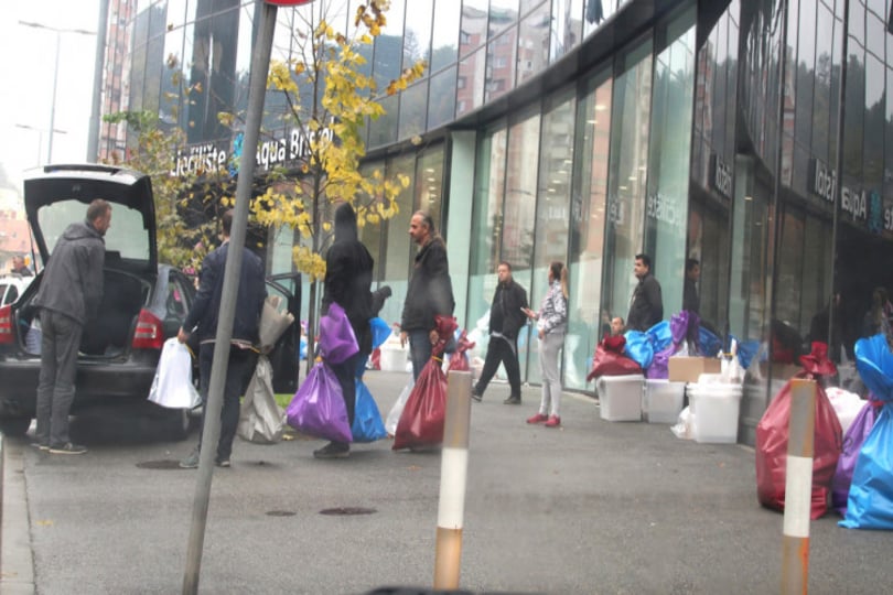 Članovi biračkih odbora u Tuzli glasačke listiće vozili kući?!