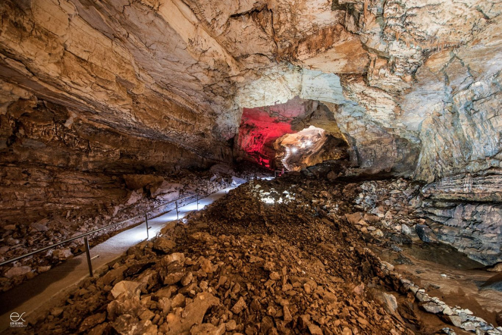 Špilja Vjetrenica