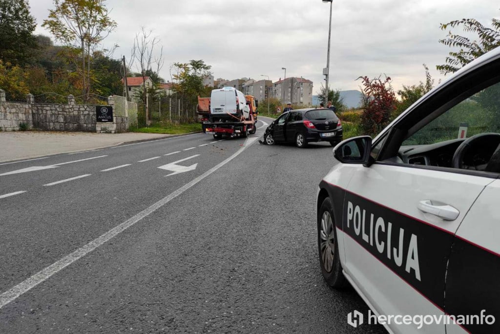 Prometna nesreća policija