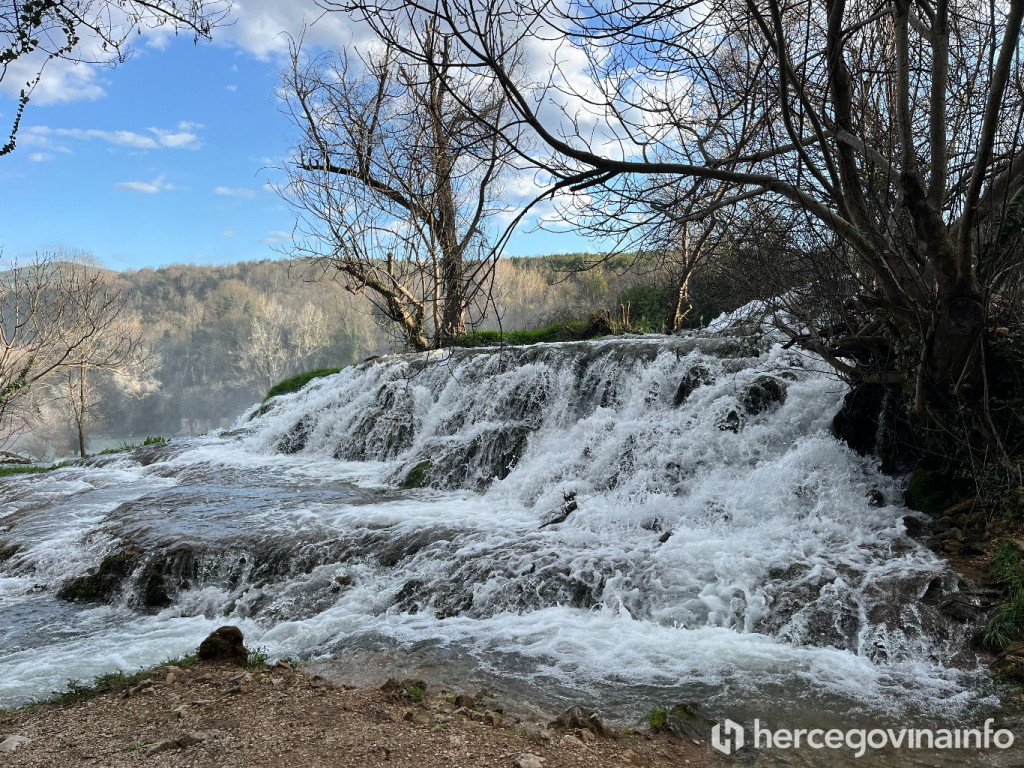 Trebižat vodostaj Kravice