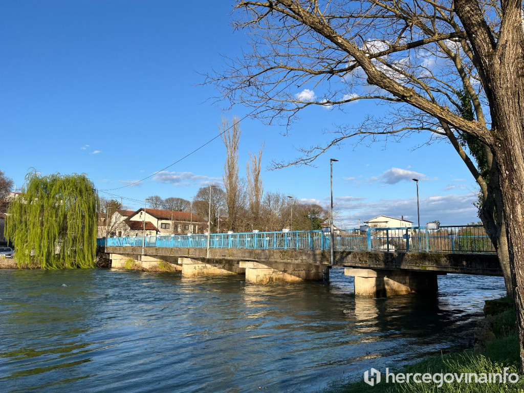 Trebižat vodostaj Kravice