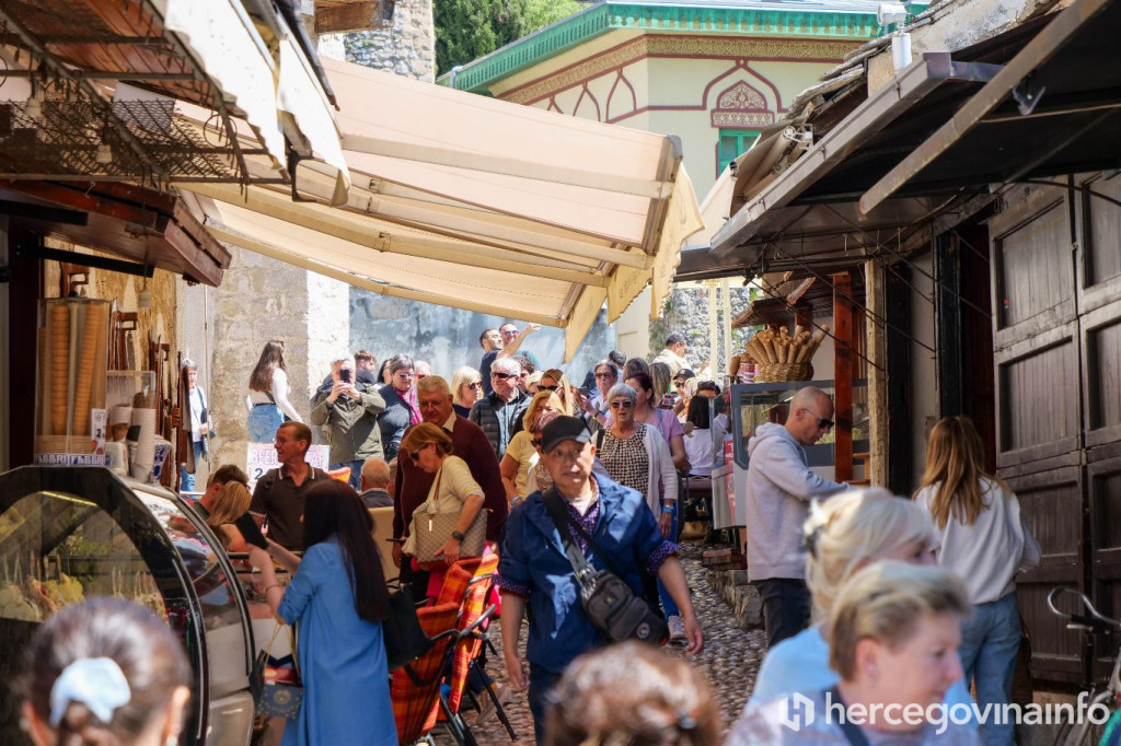 Stari grad - Turizam - Kupci - Mostar