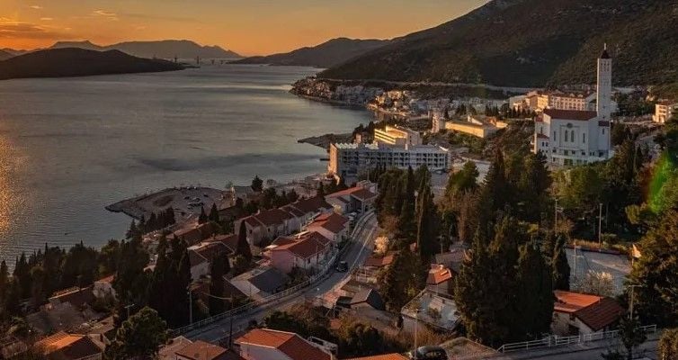 Neum