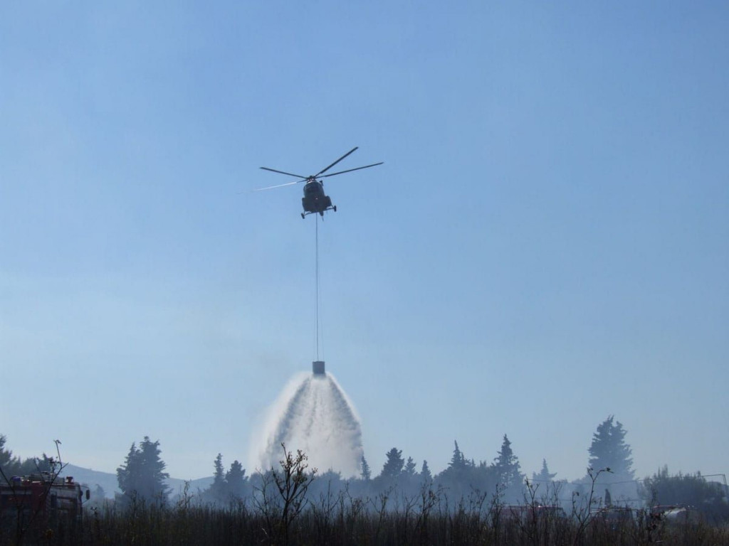 helikopter i požar u Ljubinju 