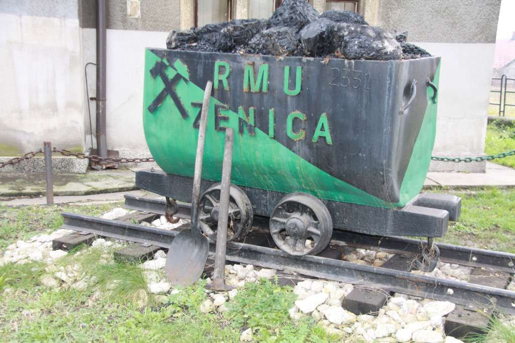Rudnik mrkog uglja Zenica 