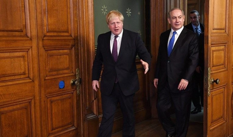 Boris Johnson i Benjamin Netanyahu