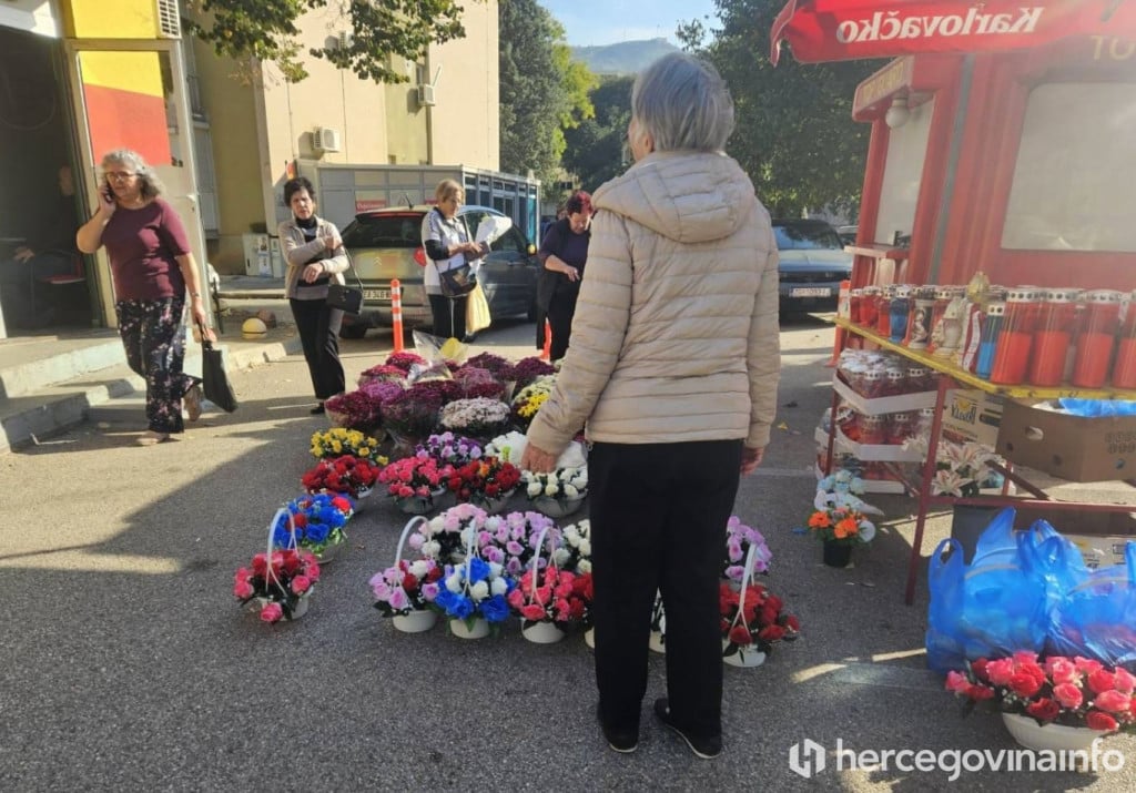 Cvijeće blagdan Svi Svetih