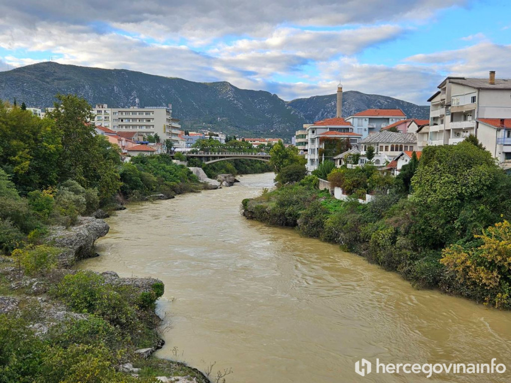 Neretva Mostar nakon poplava