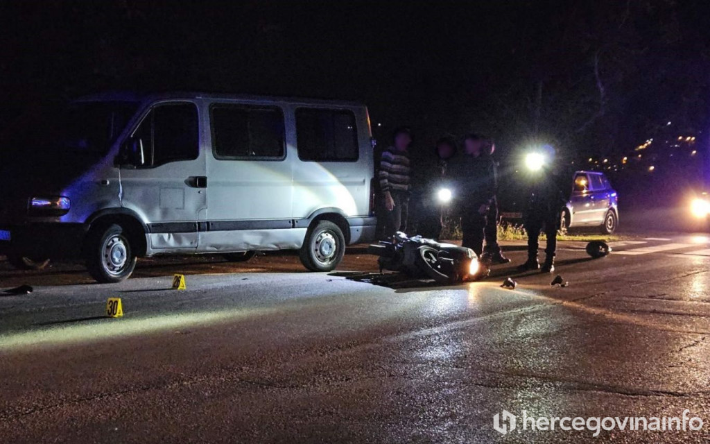 Prometna nesreća u Mostaru, motociklist udario policajca