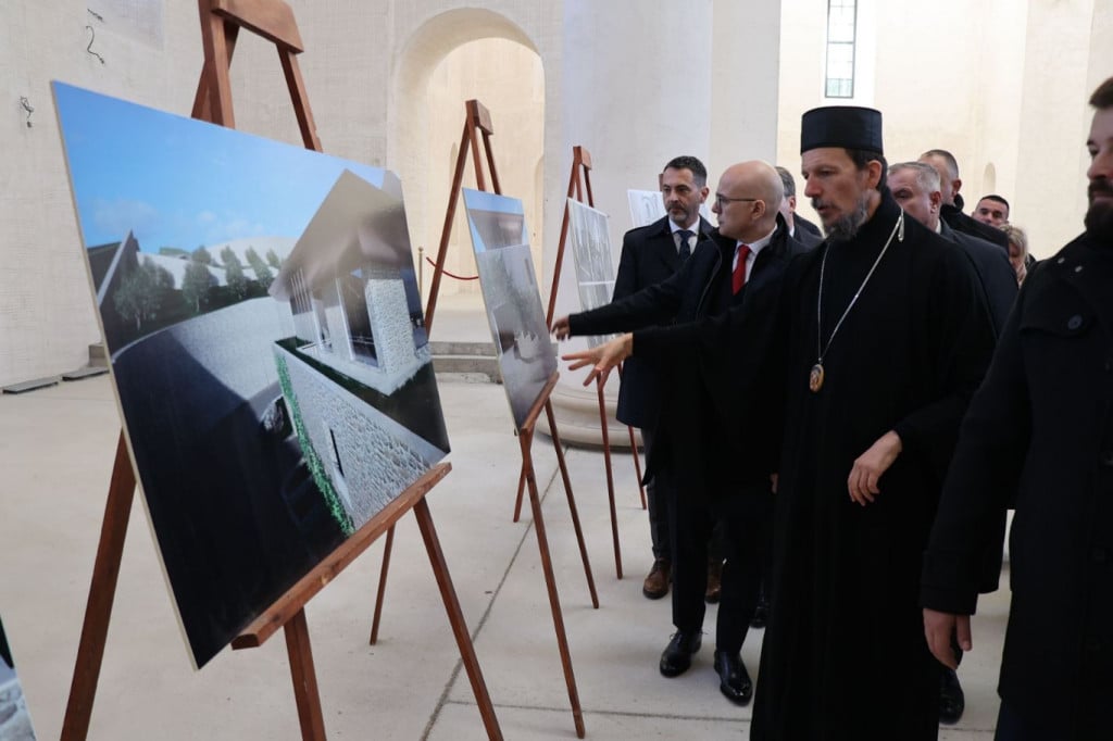 Premijer Srbije obišao Sabornu crkvu u Mostaru