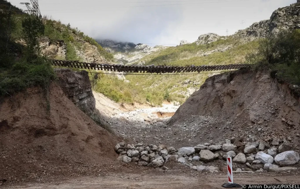 Željeznička pruga u Donjoj Jablanici