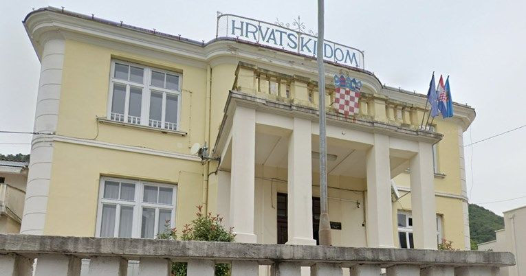 Hrvatski dom u Rijeci