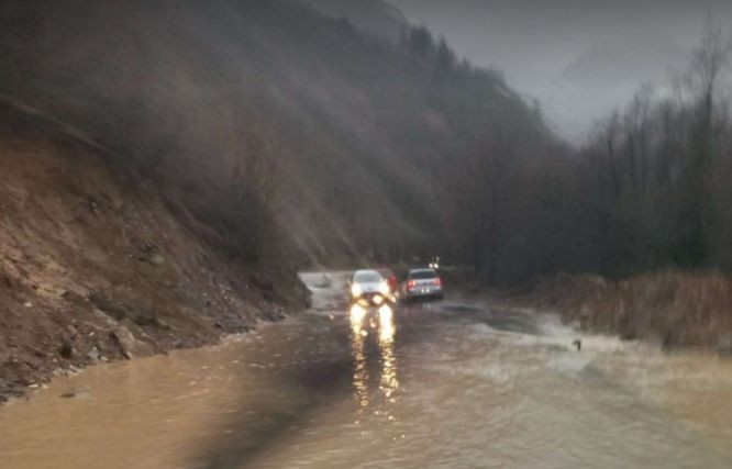 Na vlastitu odgovornost voze cestom do Jablanice